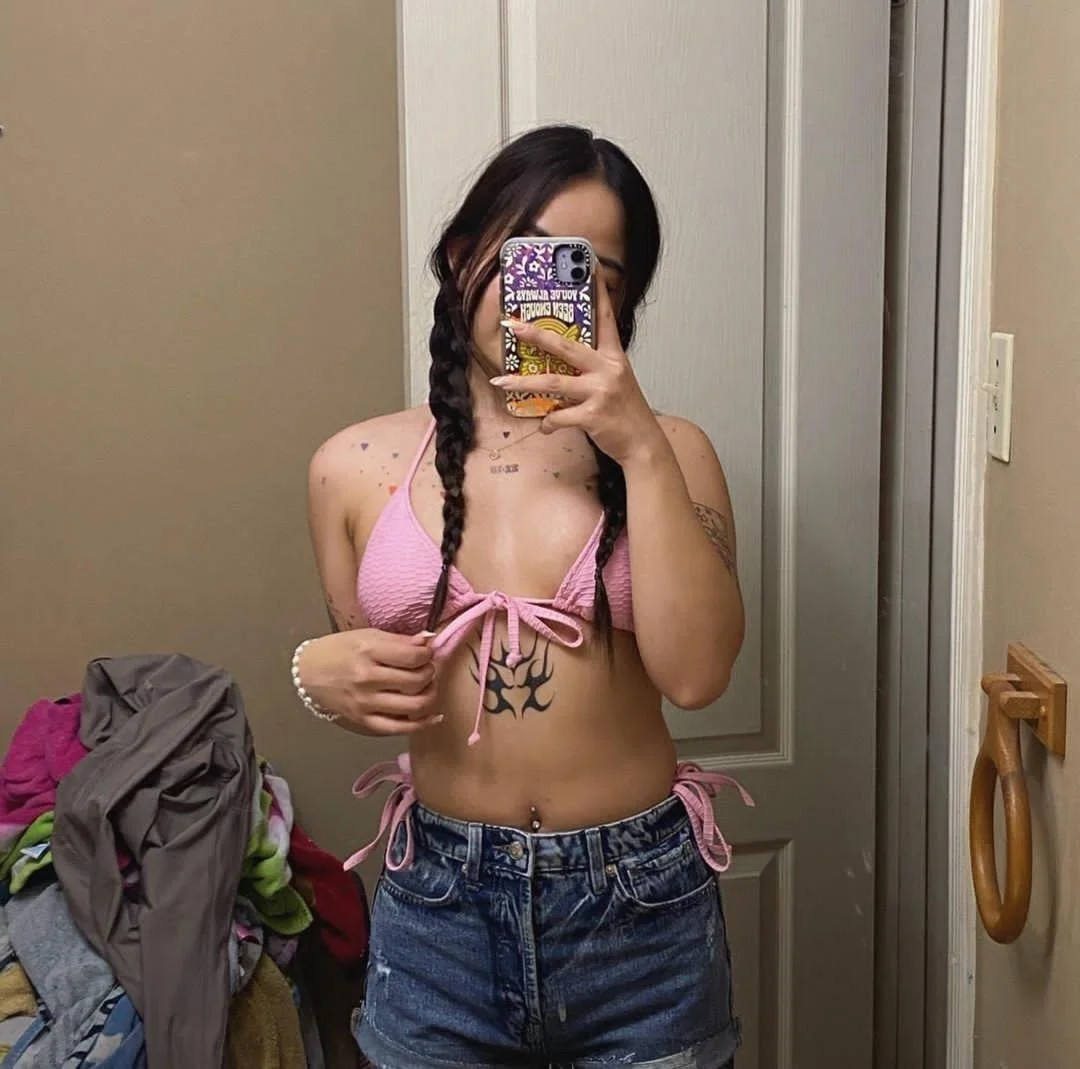 Asian ABG Vivian Nudes image 13