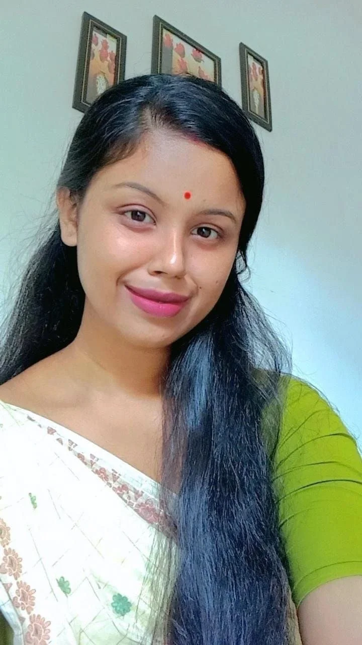 493 - Cute Desi girl image 3