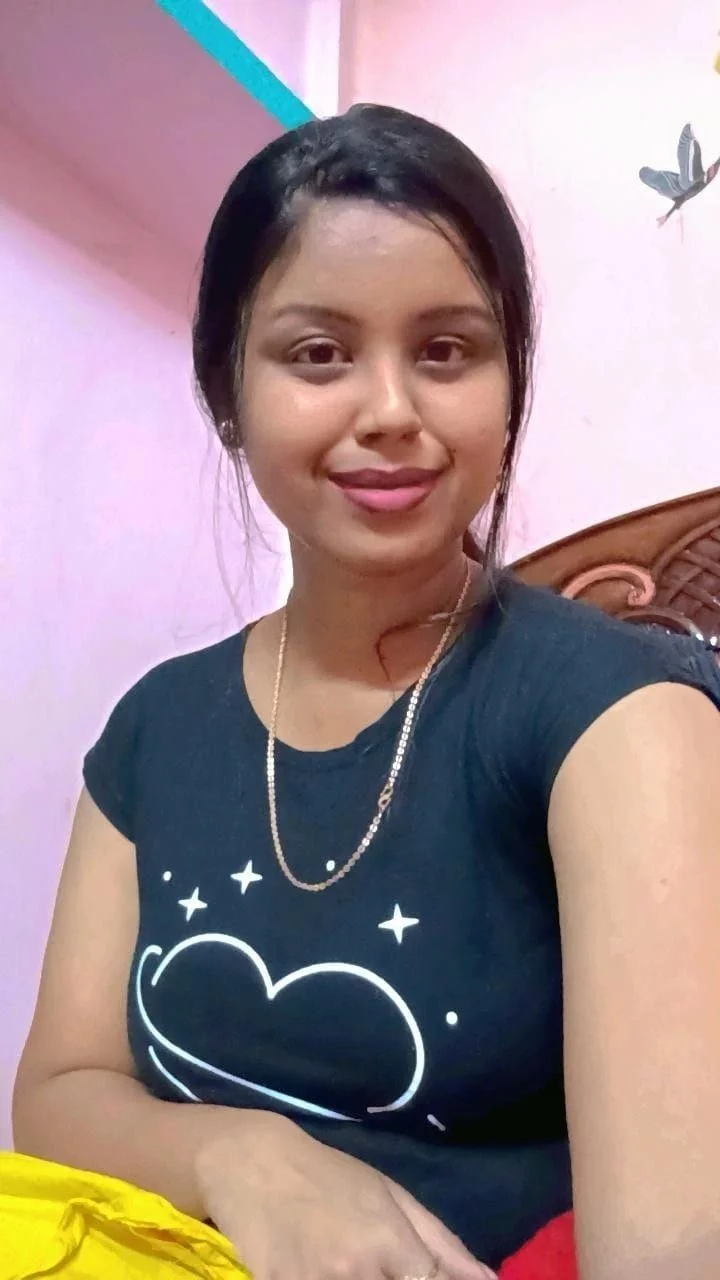 493 - Cute Desi girl image 9
