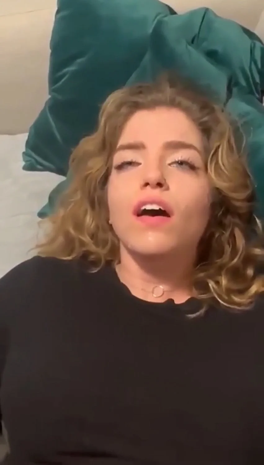 Amateur girlfriend whore home porn - Fuckmeat web slut takes a cock image 2