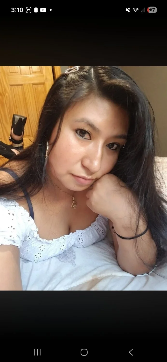 Una ecuatoriana muy rica le gusta cojer main image
