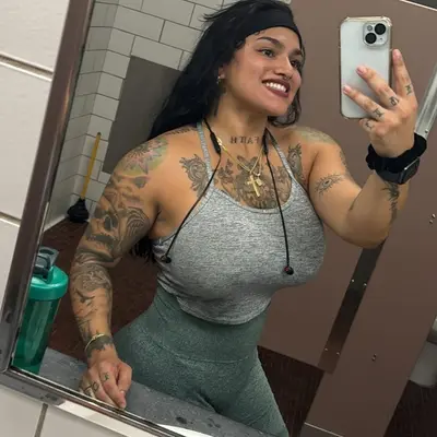 Morena Cavalona Muito Gostosa Puta Tatuada cover image