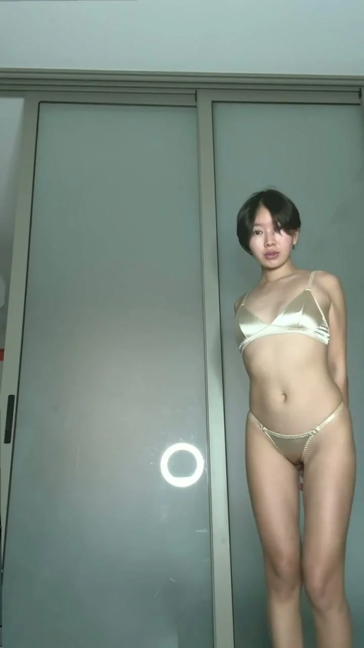 🔞 petite body naked nude squirting wet orgasm 💦🫦 Check OF main image