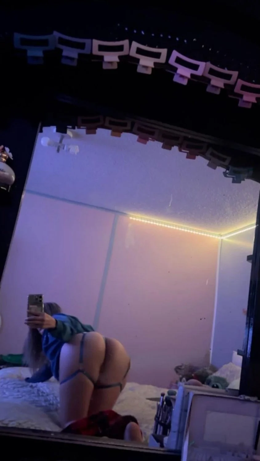Sexy Latina p7 image 6
