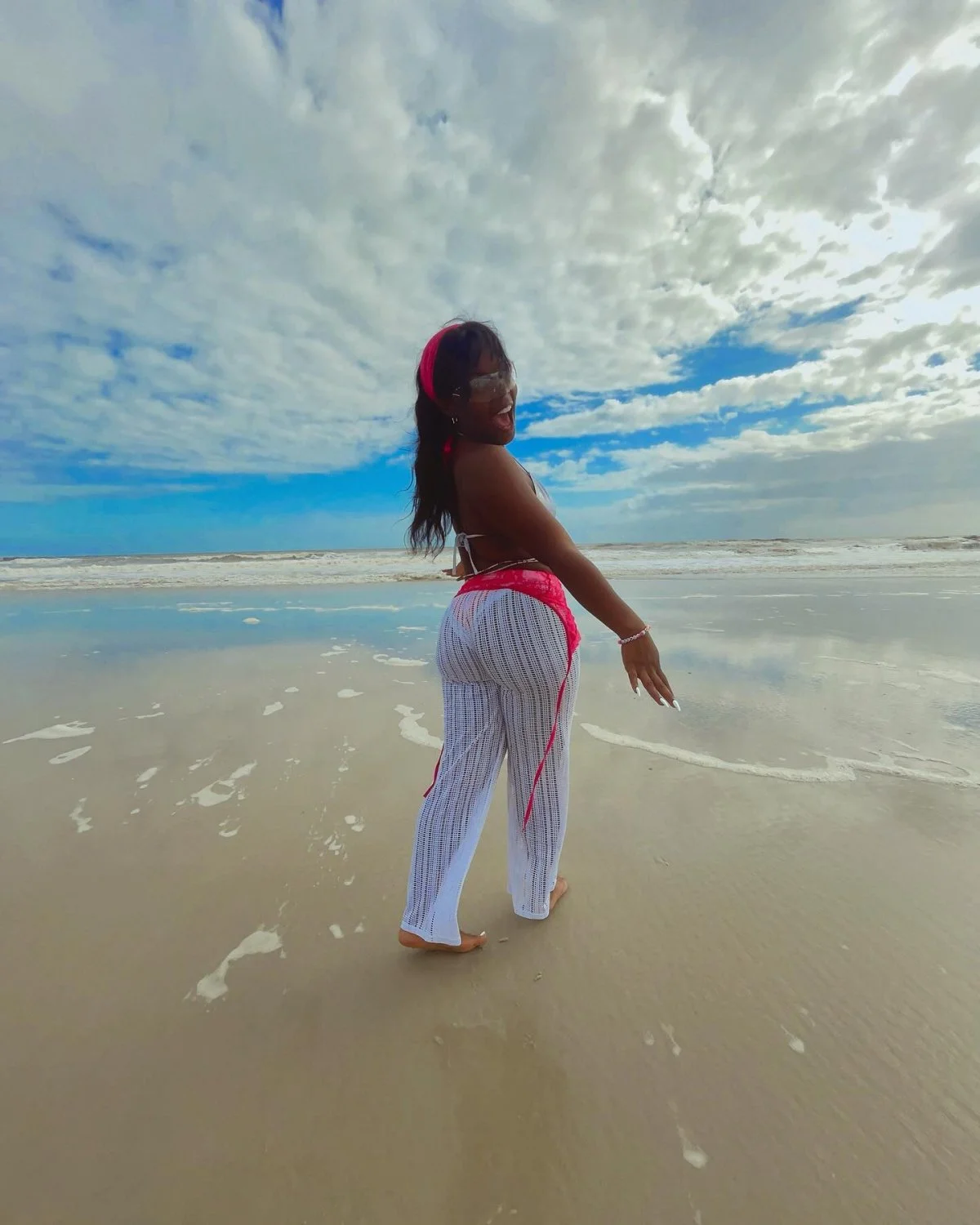 Fat ass busty hot black slut main image