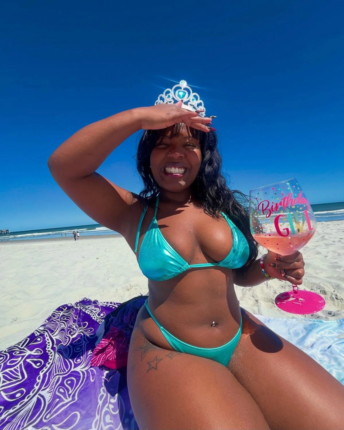 Fat ass busty hot black slut image 3
