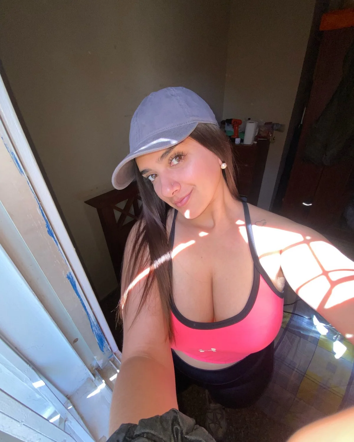 Karen Llanos image 4