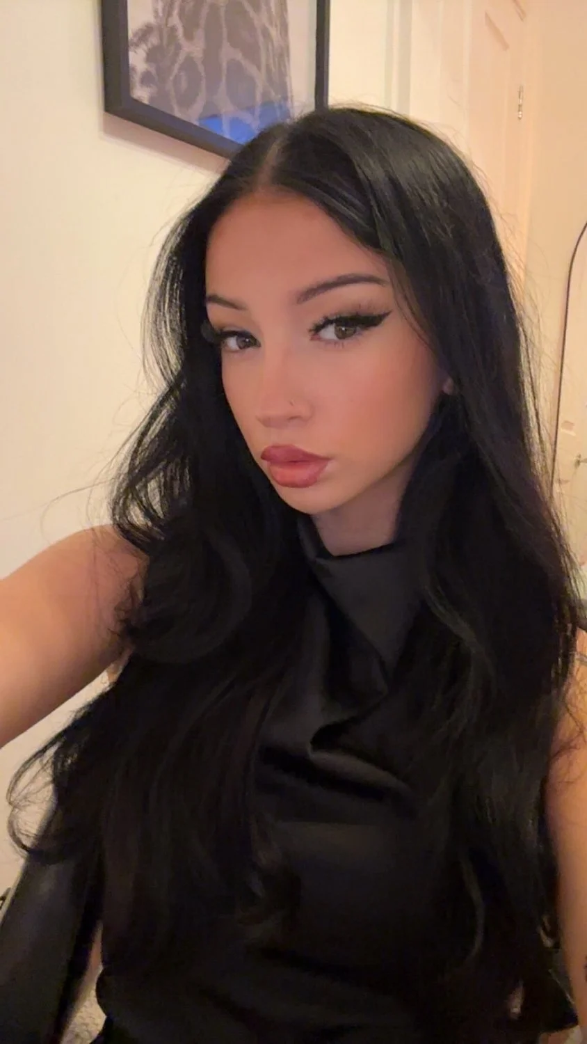 Me or Sky Bri? main image