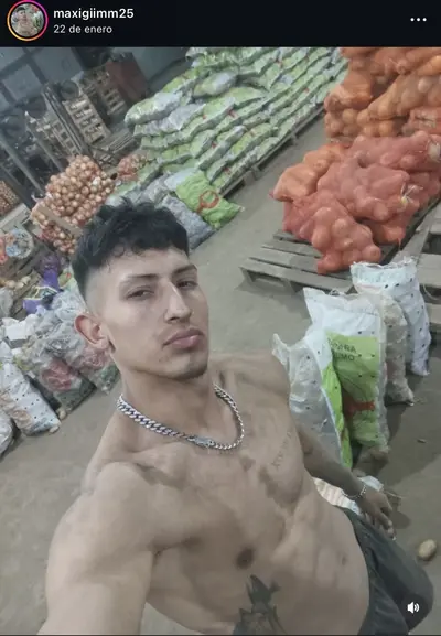 Vago con buena verga cover image