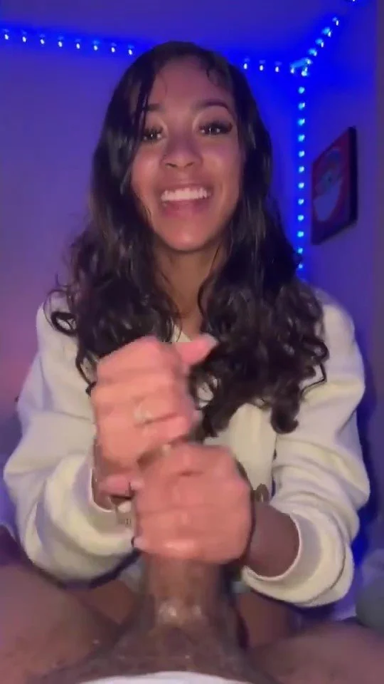 she stroked that nut out main image