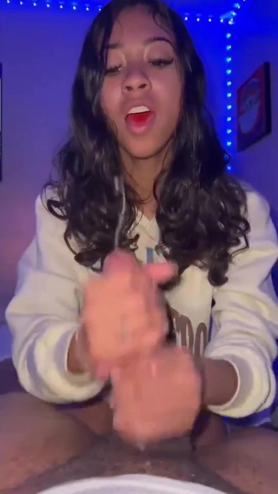 she stroked that nut out image 3