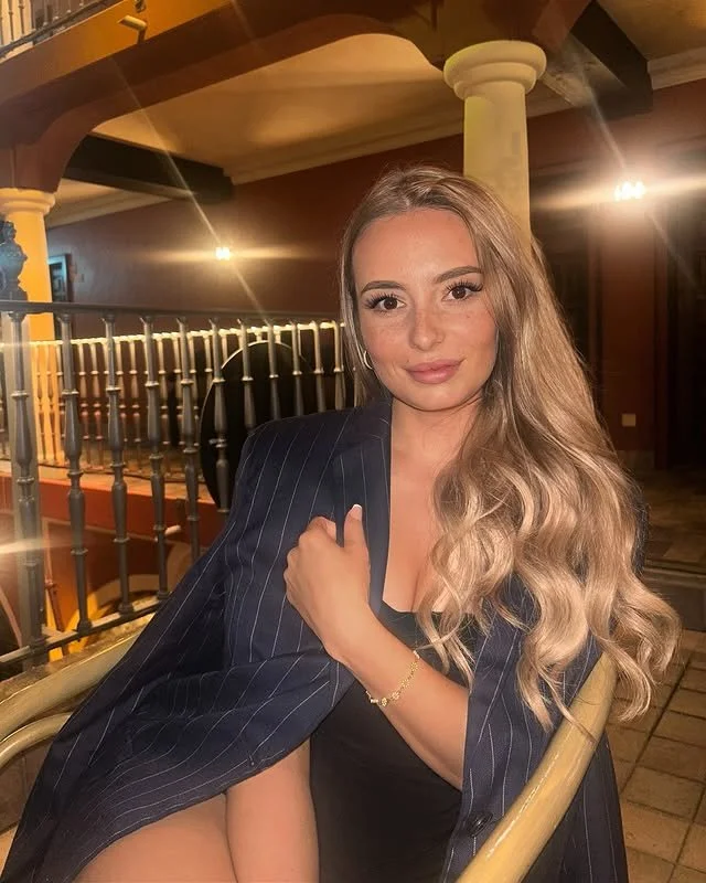 OMG! Leaked Anal-Bondage-Scene of German Girl with the club owner image 2