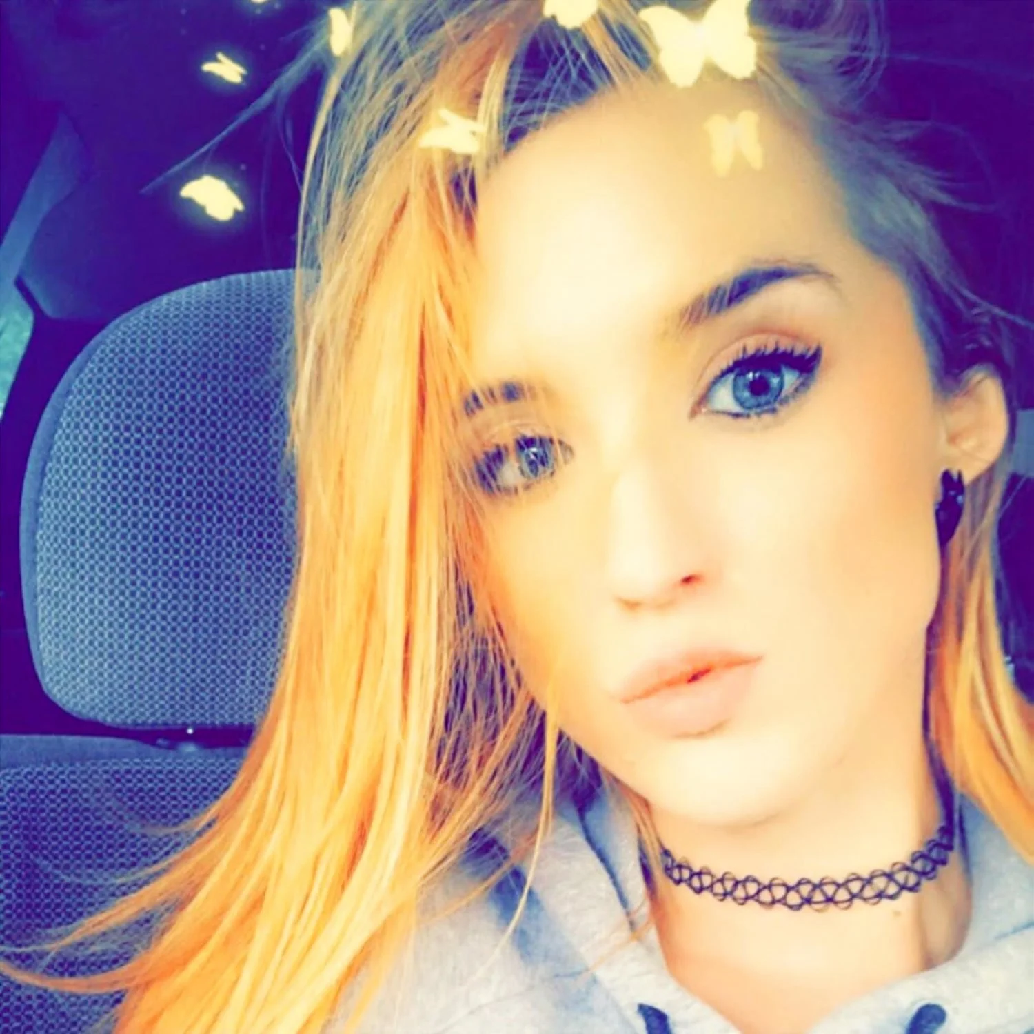 Amateur blonde main image