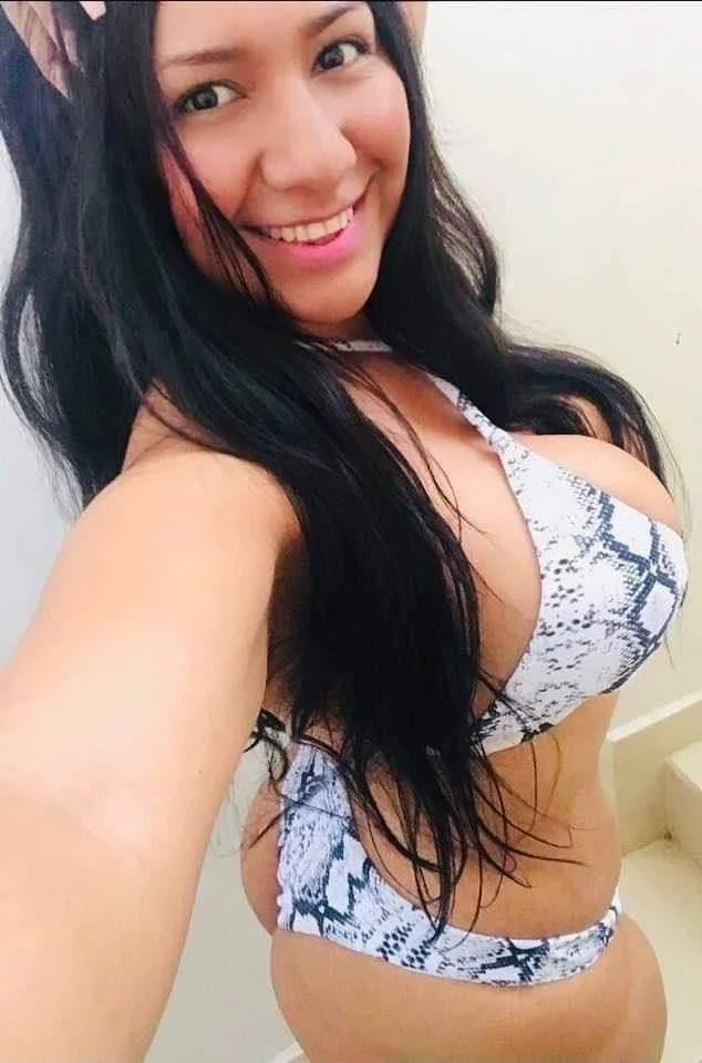 Cornudo entrega a la puta culona y tetona de su mujer, tremenda perra para darle semen. image 6