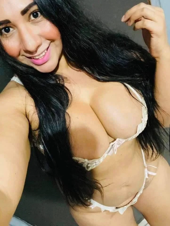 Cornudo entrega a la puta culona y tetona de su mujer, tremenda perra para darle semen. image 9