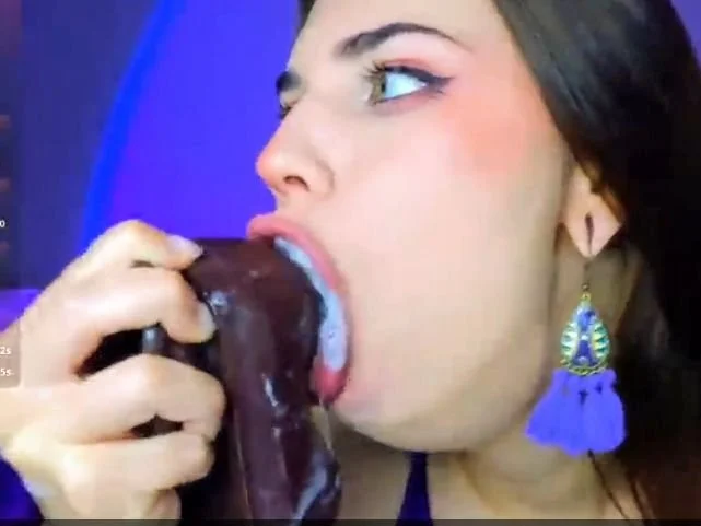 More Mouthy Girls image 12