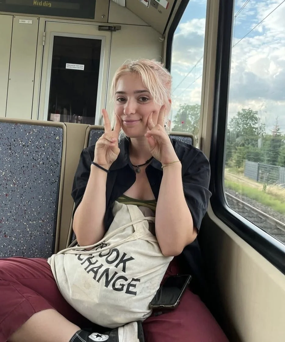 Svenja 22 image 2