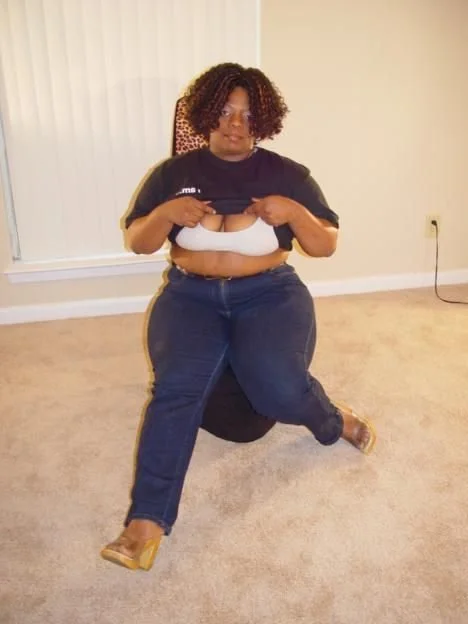 Ebony Moma: Vintage Chick image 23