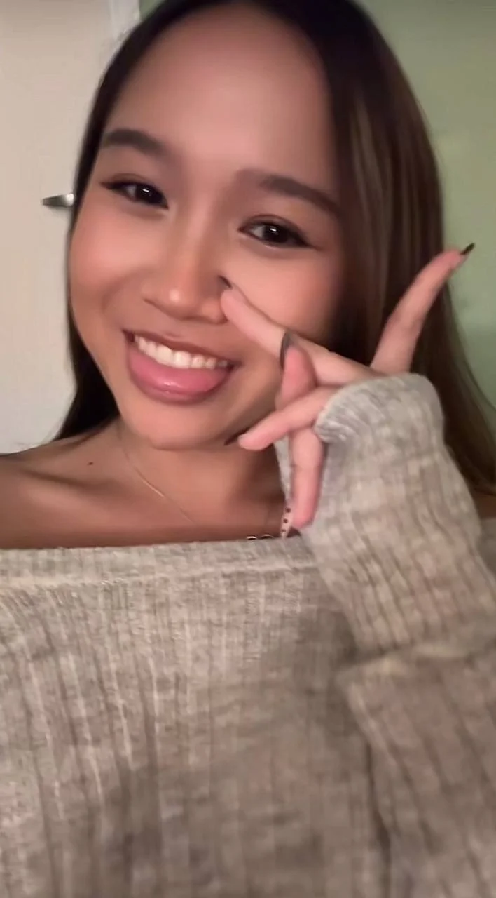 Innocent 20 yr old abg turns into a webslut (irl submission) image 2