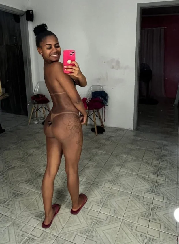Pretinha do RJ caiu na net vazou a delicia melhores videos amador vazado image 2