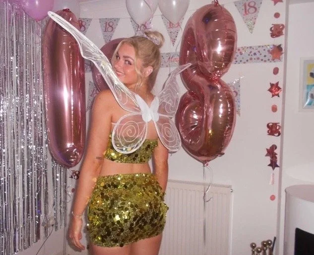 Hot slut exposed main image