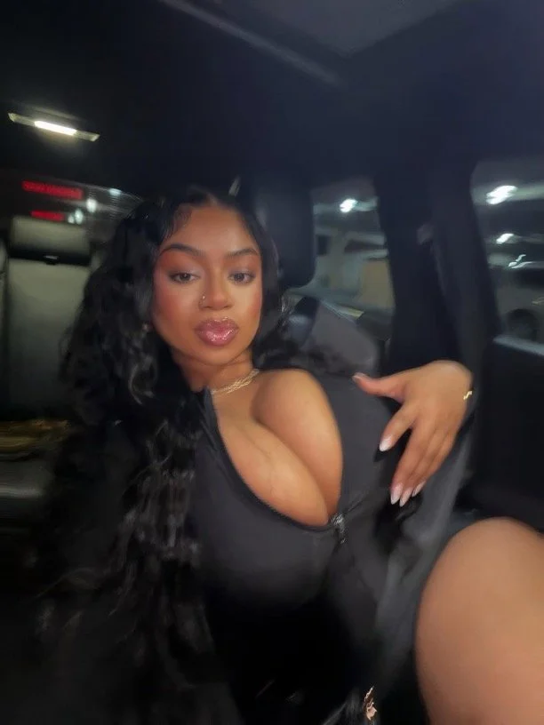 huge ebony tits image 2