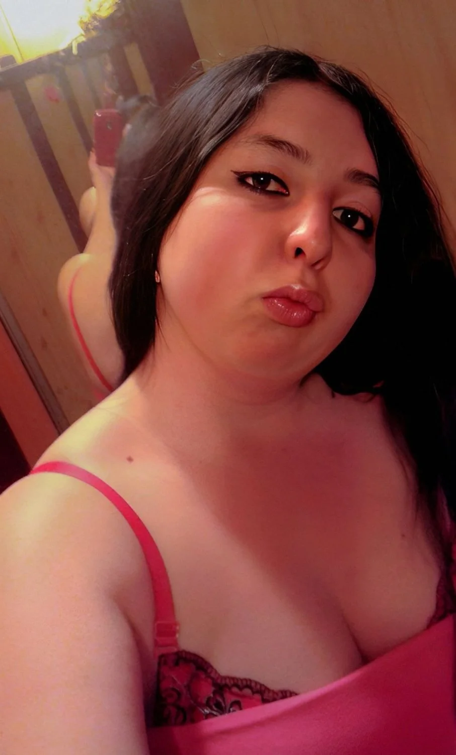 Romanian hooker Anna image 6