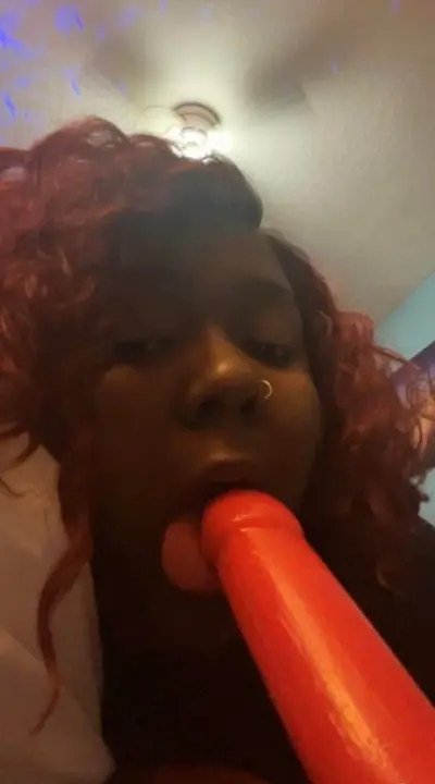 hiii-mommas-offering-a-threesome-to-all-my-victims-dm-me-to-v0-myrmfue6u33h1 cover image