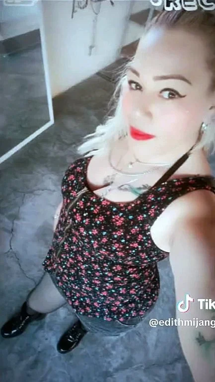 Poli mylf mexicana...sabrosa putita image 5