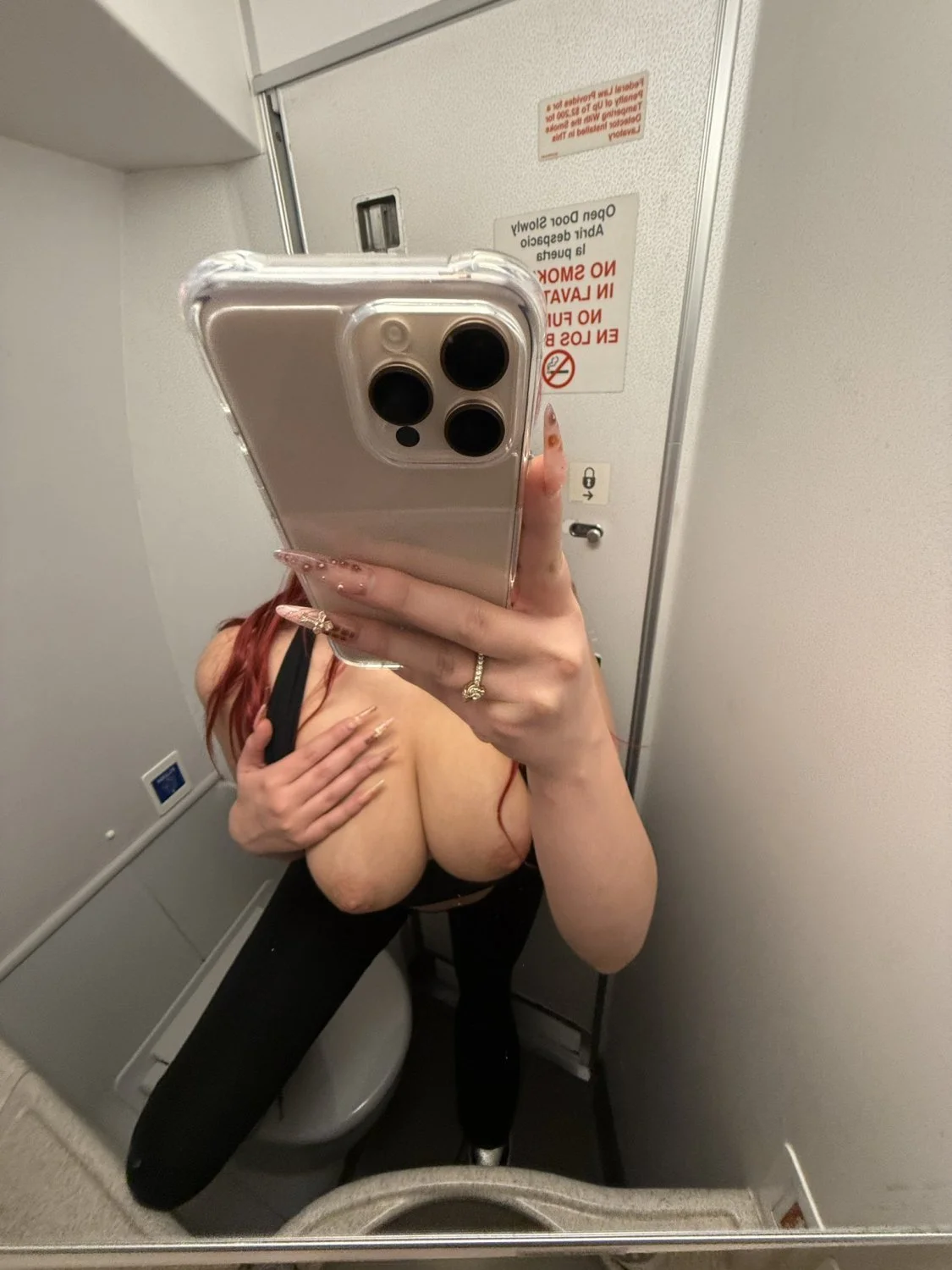 Redhead Miami PAWG slut image 3