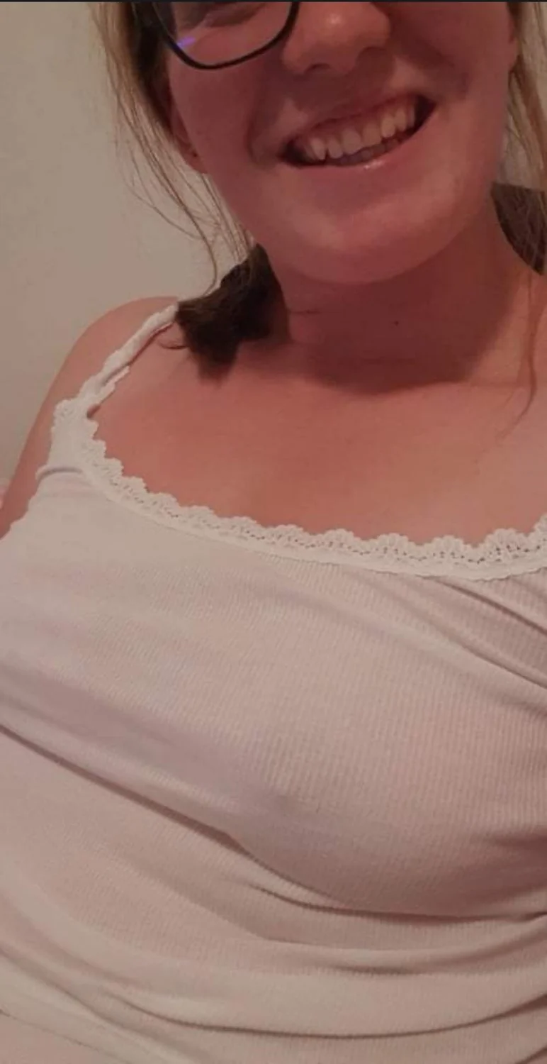 Sexy viral couple image 37