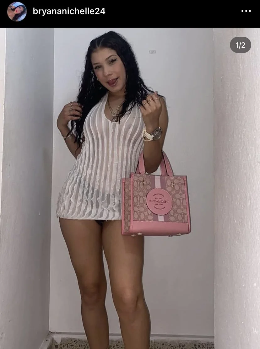 Bellaka de añasco bryananichelle 🇵🇷 miren los últimos video el chocho que tiene 🥵🥵🥵💦💦💦💦🔥 image 5