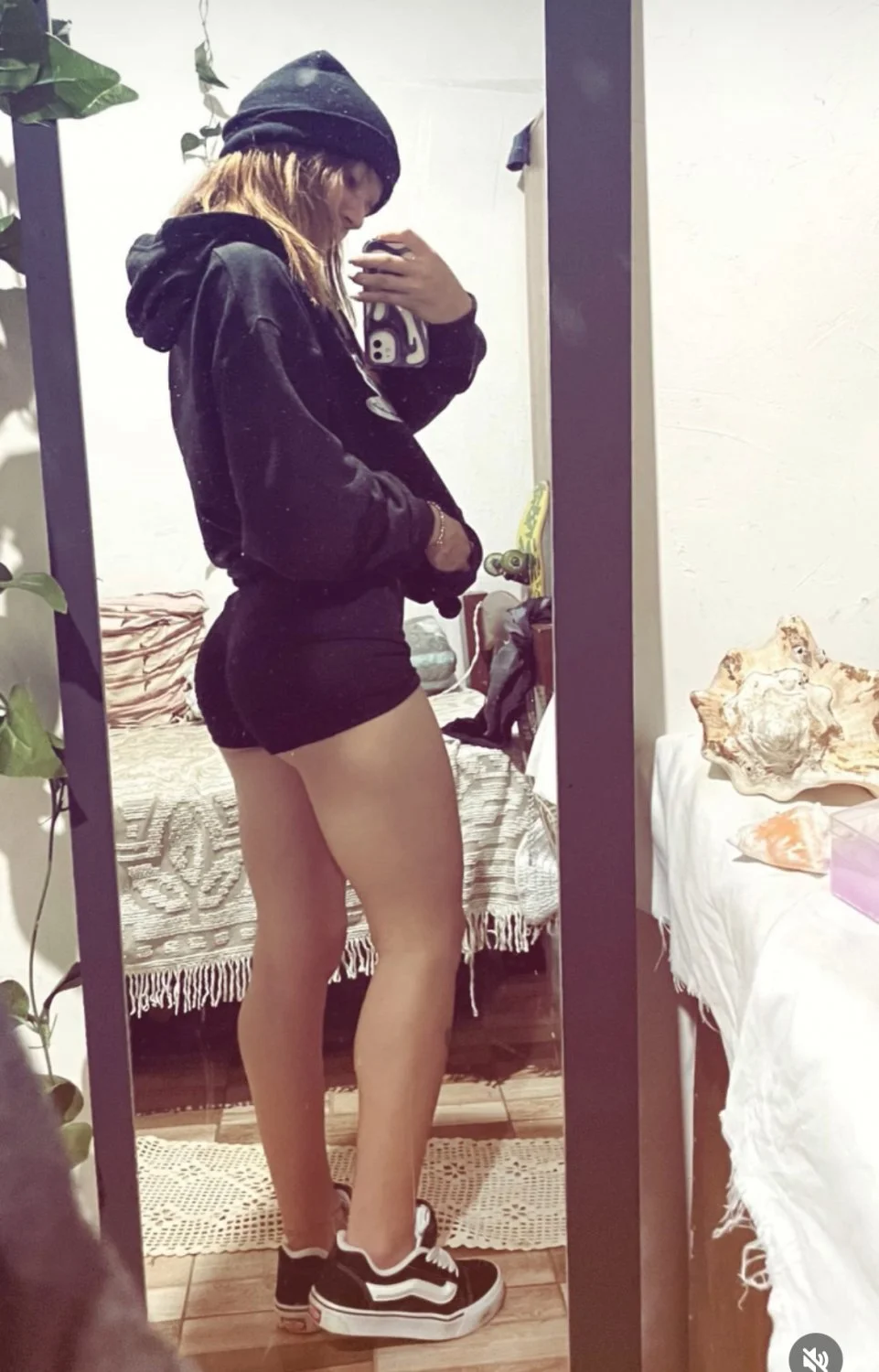 Hot insta 2 image 9