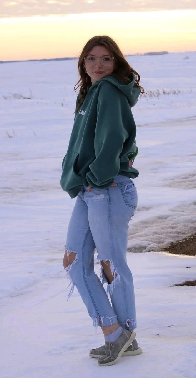 Juliana 18 image 13