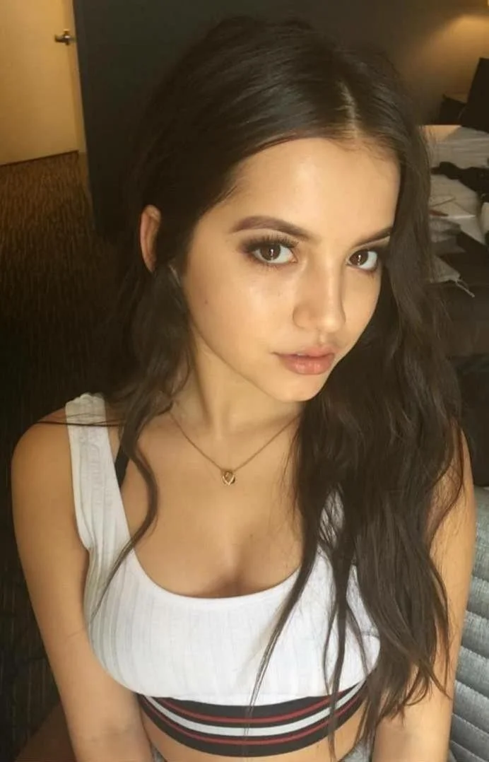 Isabela Merced 🥵 image 10
