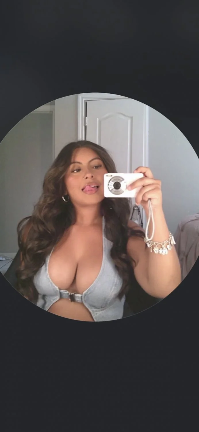 Sexy Latina image 7