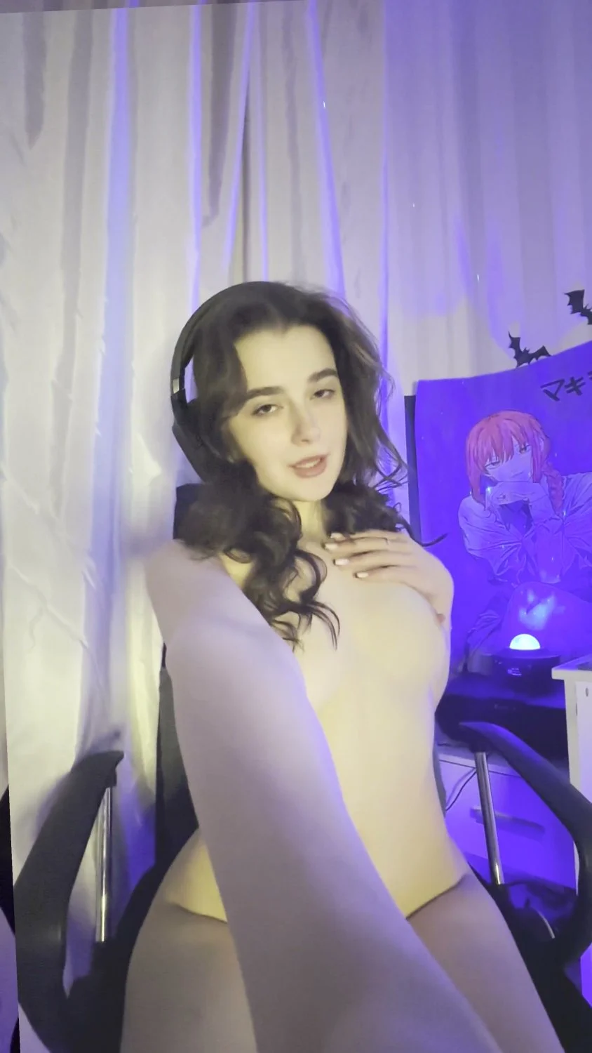 🔞 Sexy big tits wild pussy eating naked wet pussy 🍑💦 OF now image 1