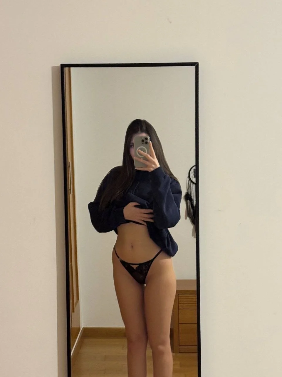 Putinha Morena Branquinha Amador Mamando e Fodendo Gostoso Caiu na net image 3
