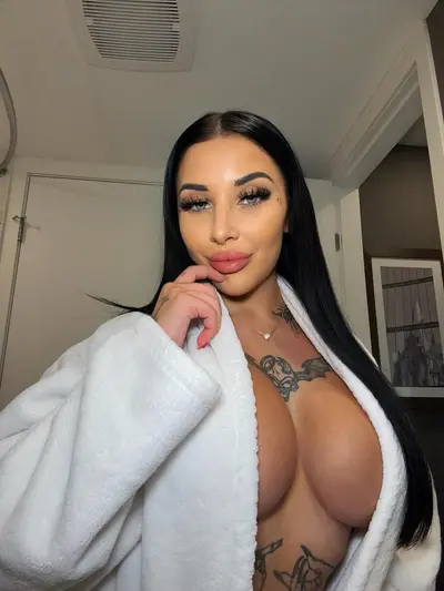 Latina Teen Solo Milf Creampie Amateur cover image