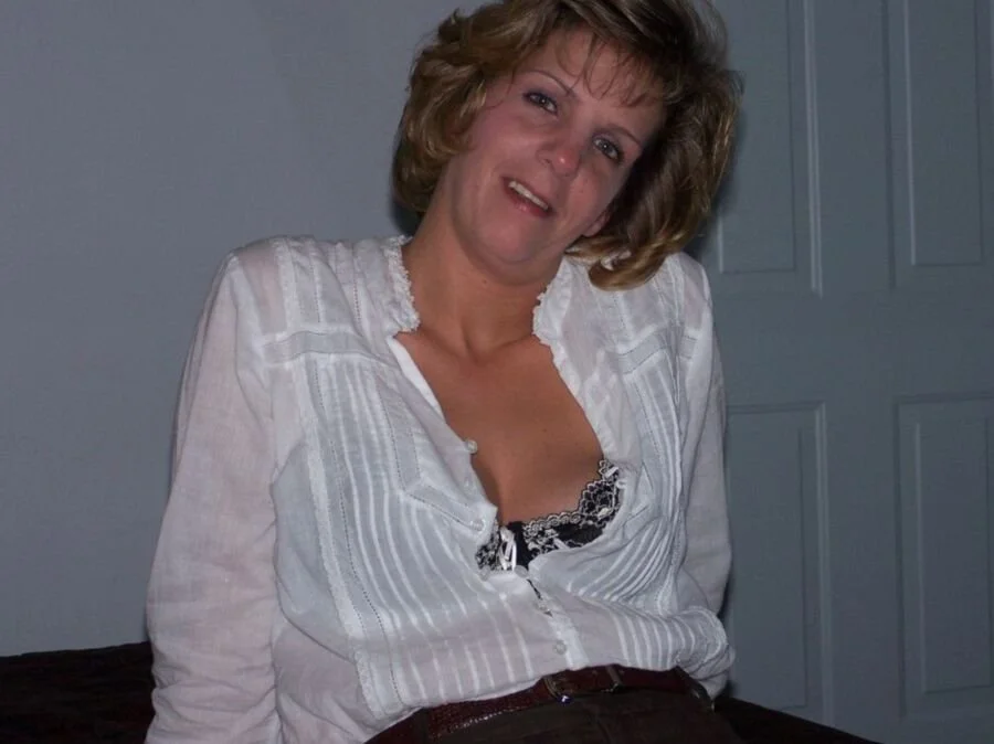 Cindy - One Horny Gilf. (pic3) image 20