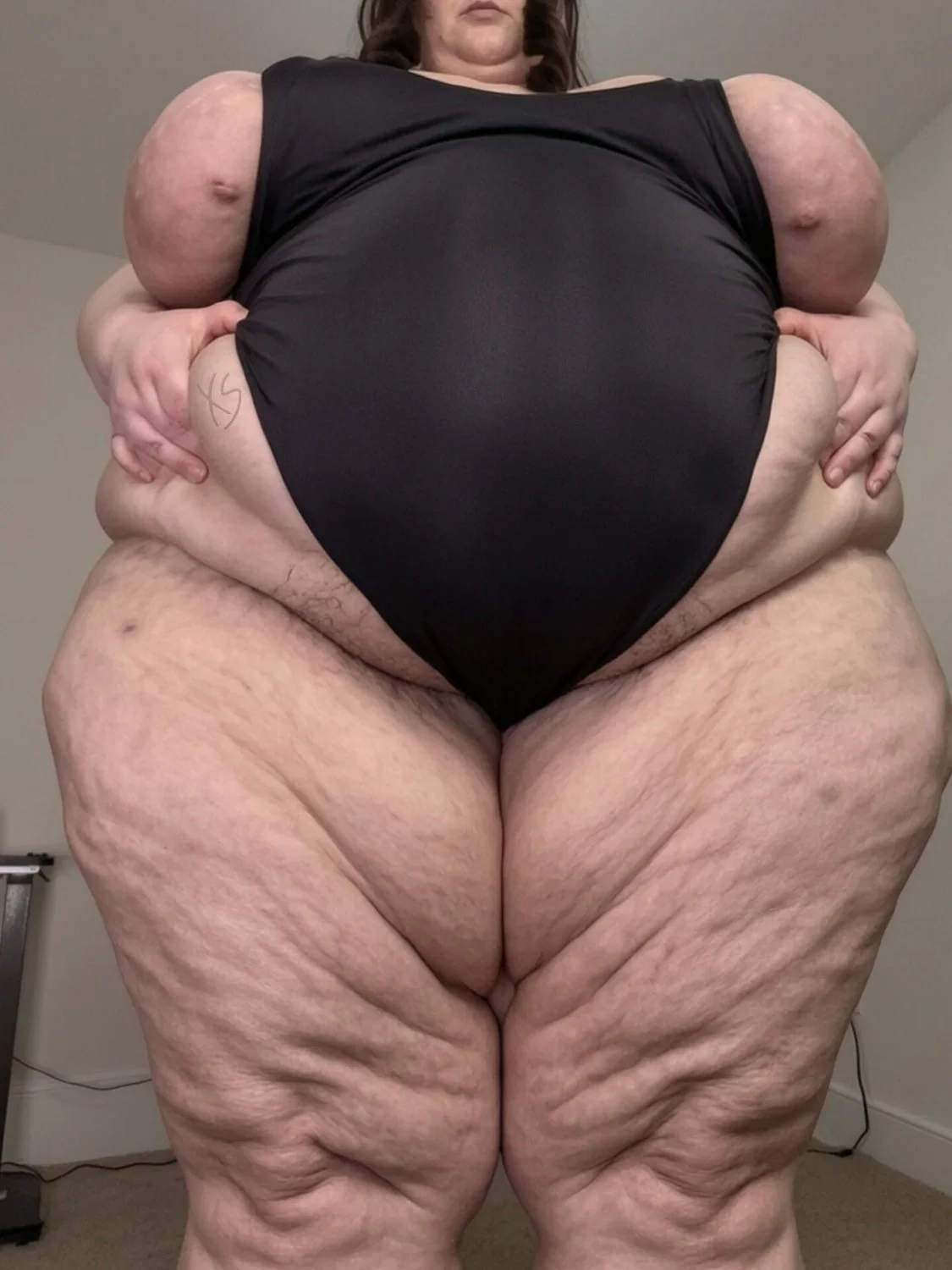 White SSBBW image 2