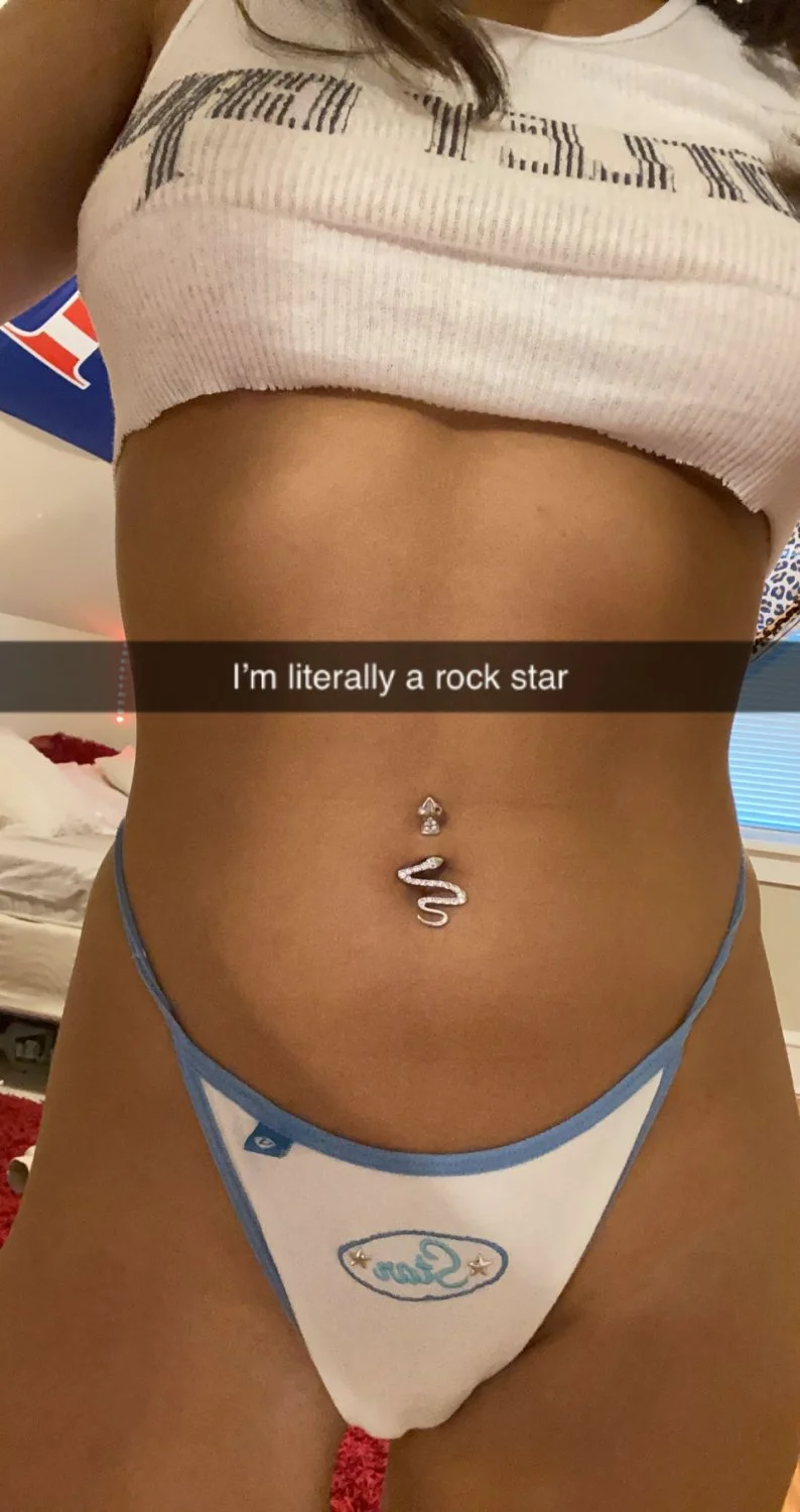 Exposing Alicia F. image 16