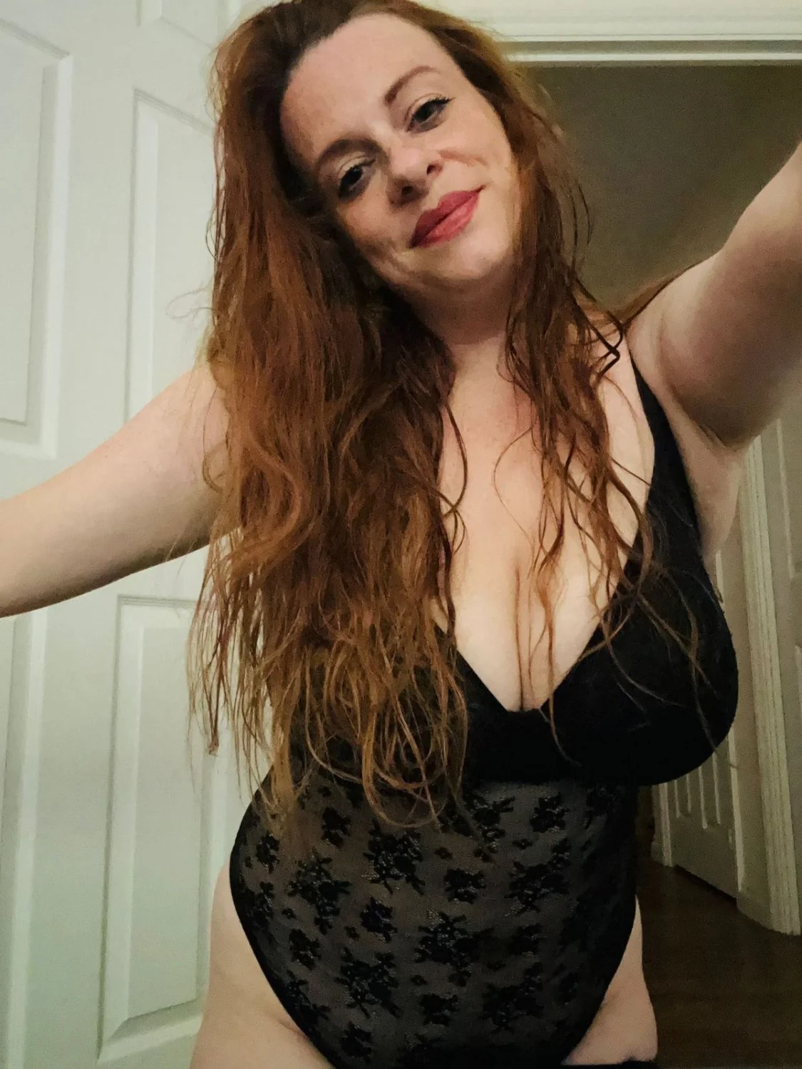 Slut redhead with giant tits for use image 5