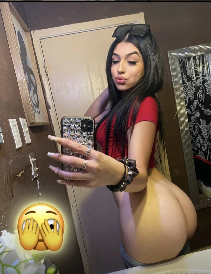 Album L image 2