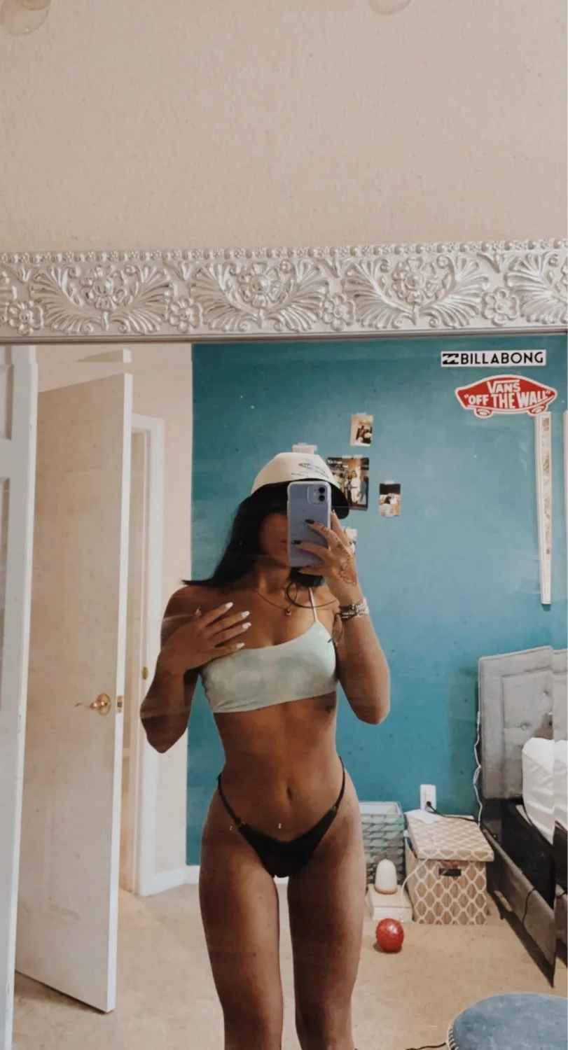 Album L image 6