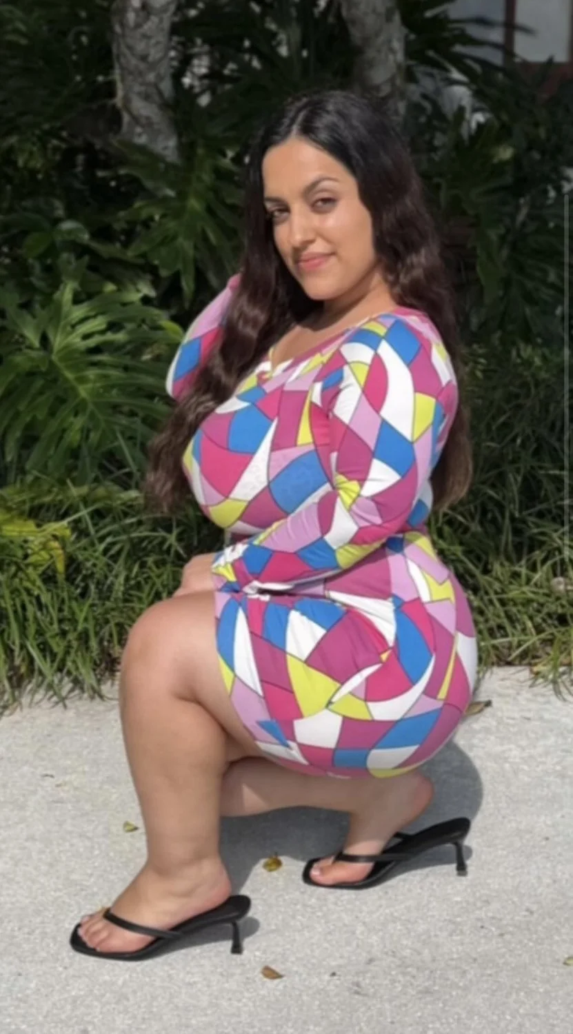 More of this sexy ass dwarf! God I want to fuck her already image 5