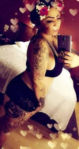 Red hair Texas latina escort image 12
