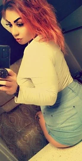 Red hair Texas latina escort image 19