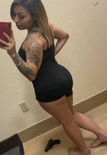 Red hair Texas latina escort image 21