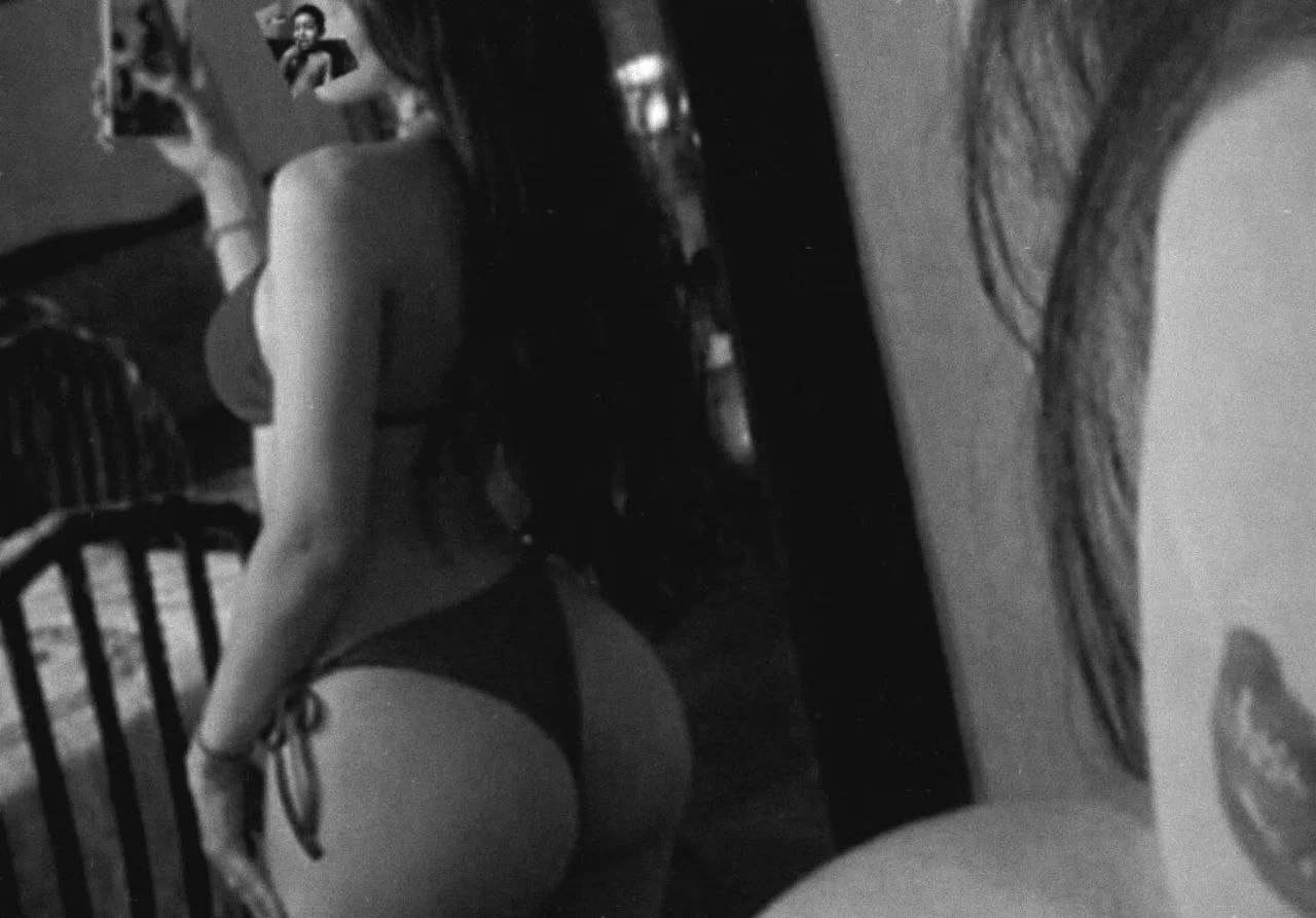 Aporte, Sofía puta exhibida con un hermoso culo y bien zorra la muy puta image 9
